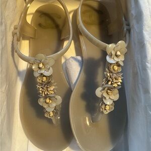 CHANEL flats with Flower details